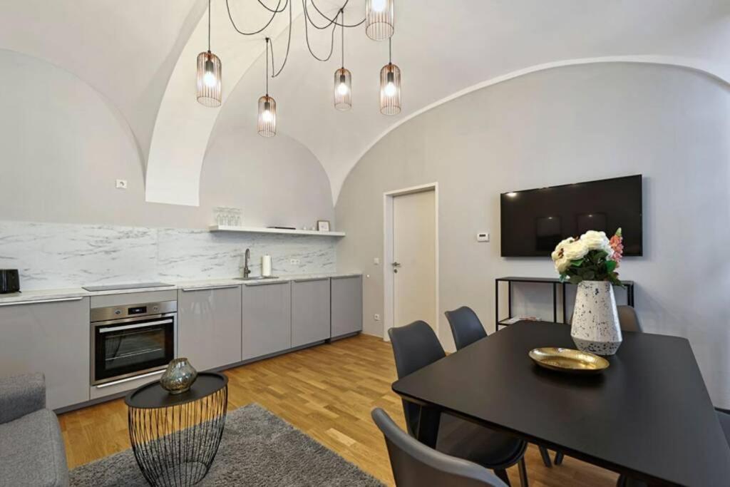 Vienne City Apartment Crown 6 Zewnętrze zdjęcie